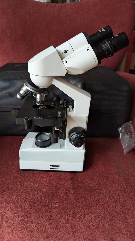 Bresser Erudite Basic Bino 40x - 400x Microscope