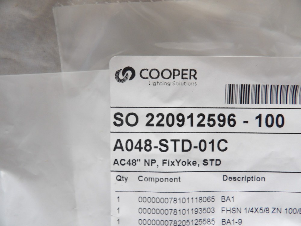 Cooper A048-STD-01C AC48" NP, Fix Yoke, STD Lighting Kit
