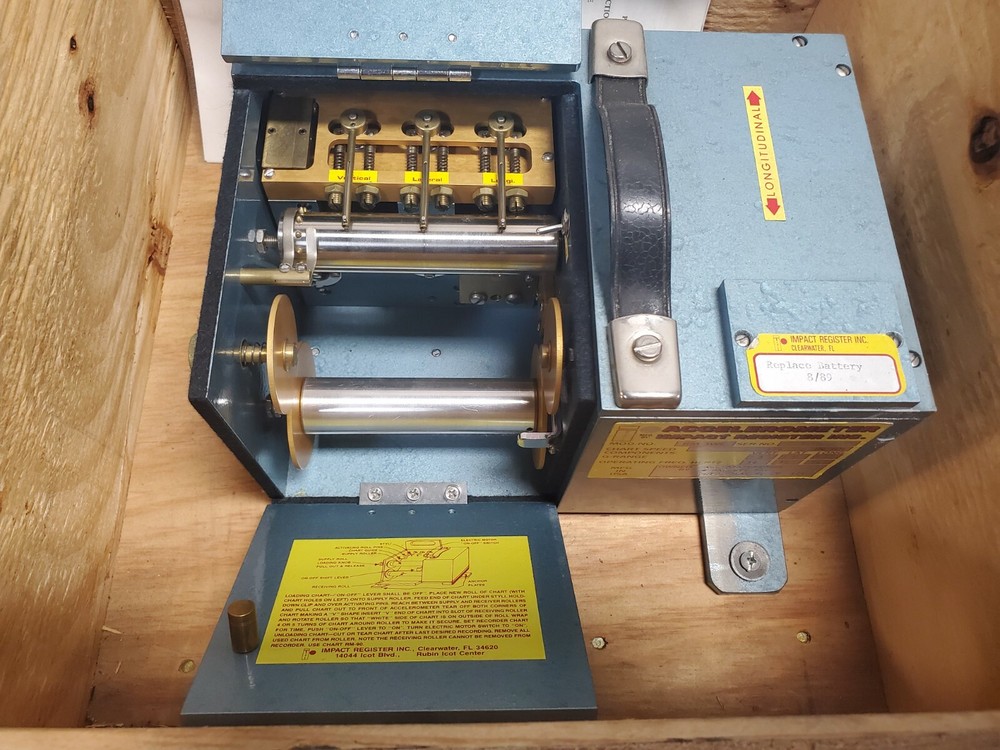 Impact register INC. ACCELEROMETER Model RM-3WE 90 min chart speed