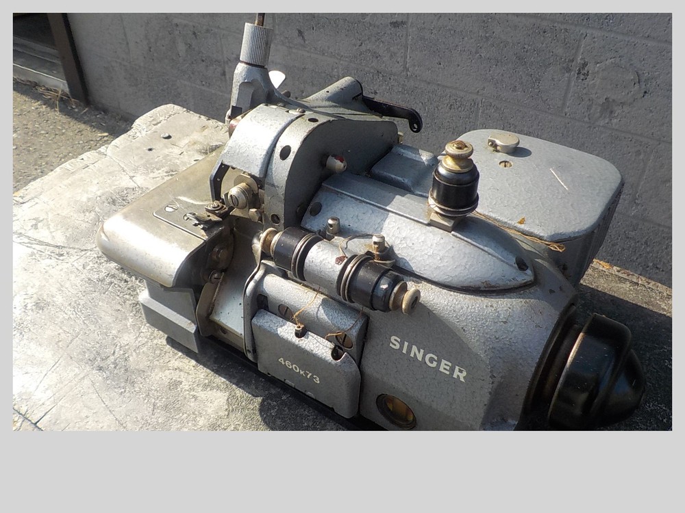Industrial Sewing Machine Singer 460K72 three thread overlock