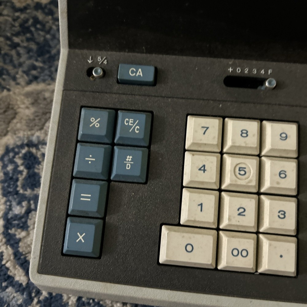 Vintage Victor 800 Adding Machine Printing Calculator