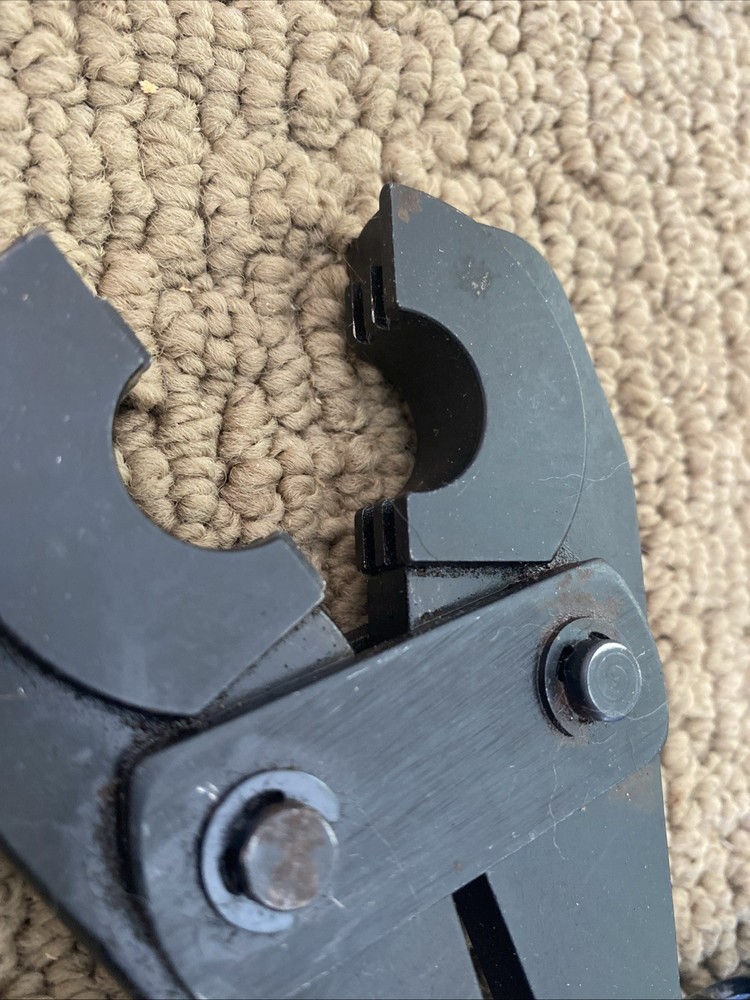 Apollo 1/2” PEX Crimping Tool