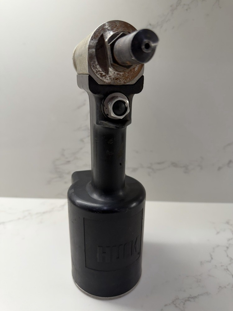 Huck 227 pneumatic air riveter tool