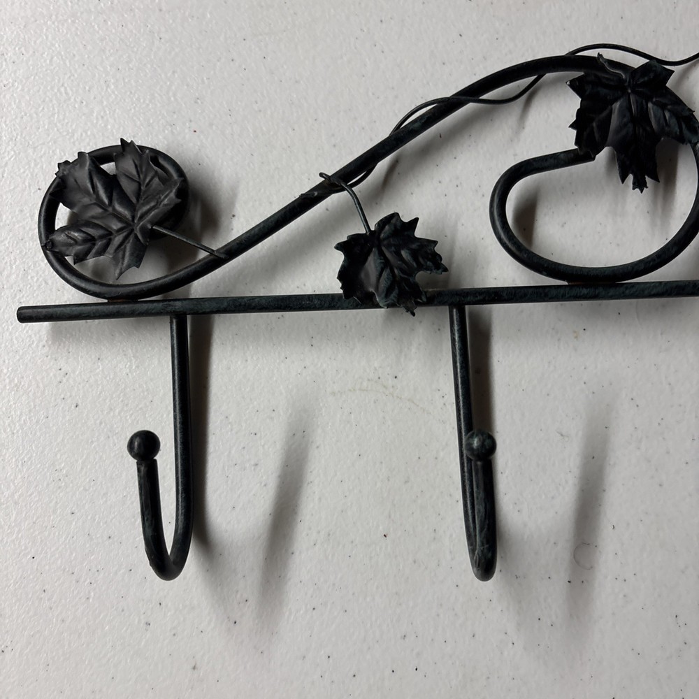 Rustic Wrought Iron Style Wall Mounted Coat Rack – 5 Hooks – Maple Leaf Design