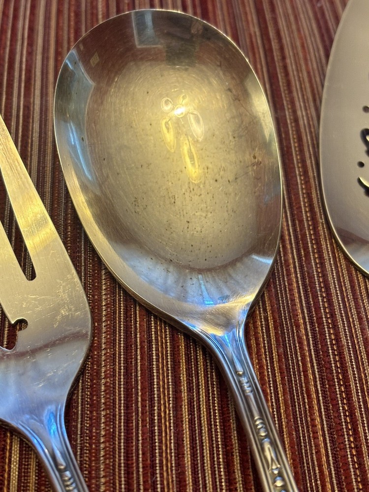 WM Rogers A1 Plus Oneida LTD Silverplate Meadowbrook Serving Spoons & Fork Pie