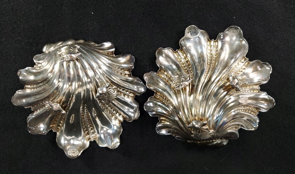 English Sheffield Silverplate Nautical Serving Shells with Maker Hallmark