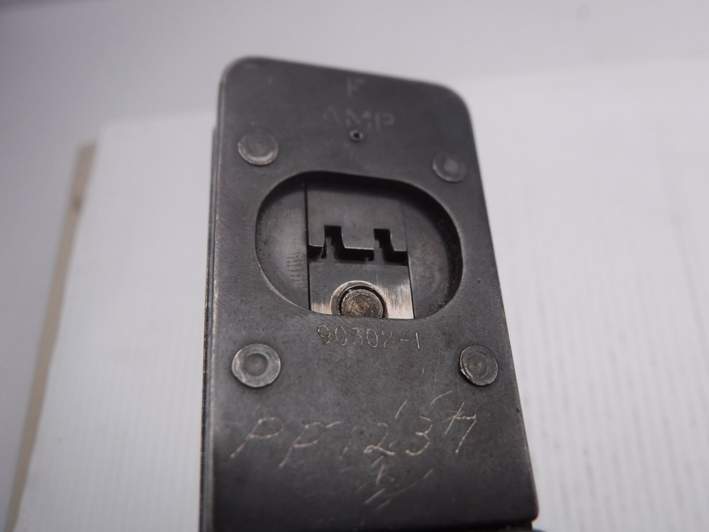 AMP 90302-1 Hand Crimp PP1237