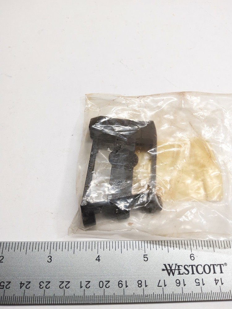 HITACHI NV75A NAIL GUIDE 877341 (NEW)