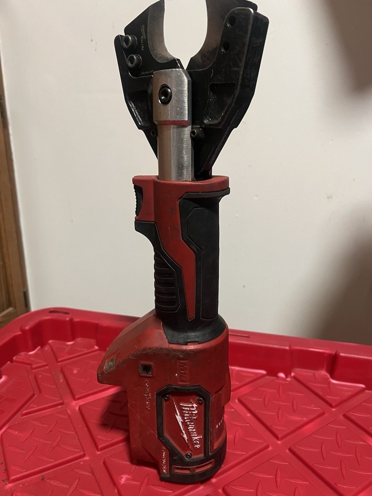 MILWAUKEE 2672-20 FORCELOGIC CABLE CUTTER