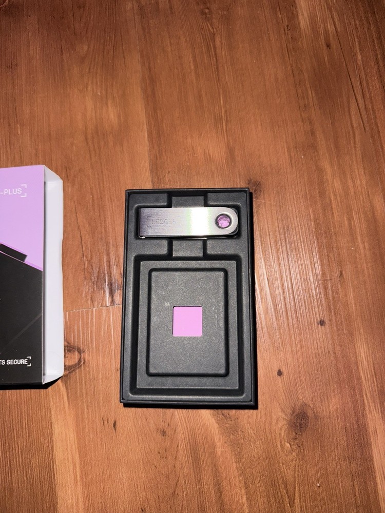 Ledger - Nano S Plus Crypto Hardware Wallet Type C Input