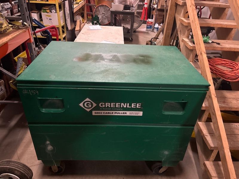 GREENLEE 6802 Tugger Cable Wire Puller 6802 With Storage Box