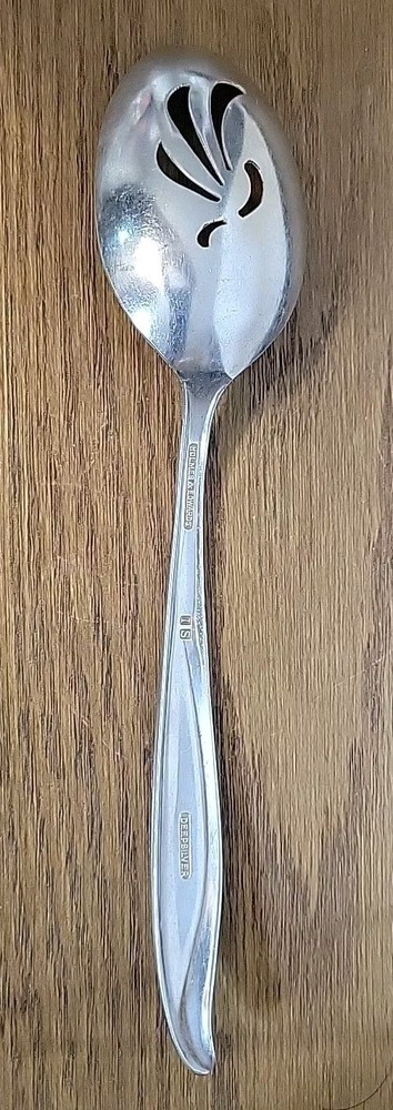 Holmes & Edwards Windsong Deep Silverplate Slotted Serving Spoon