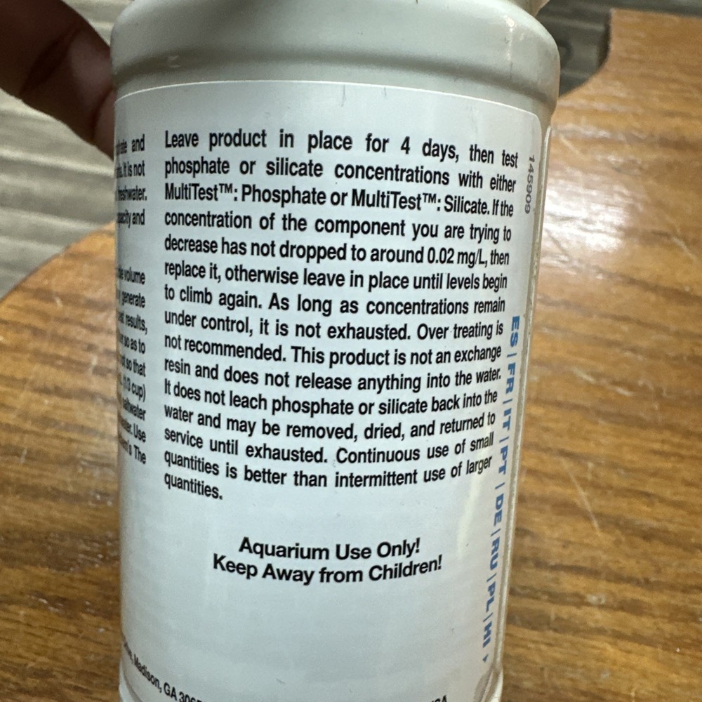 PhosGuard Phosphate Remover (250 mL) - Seachem