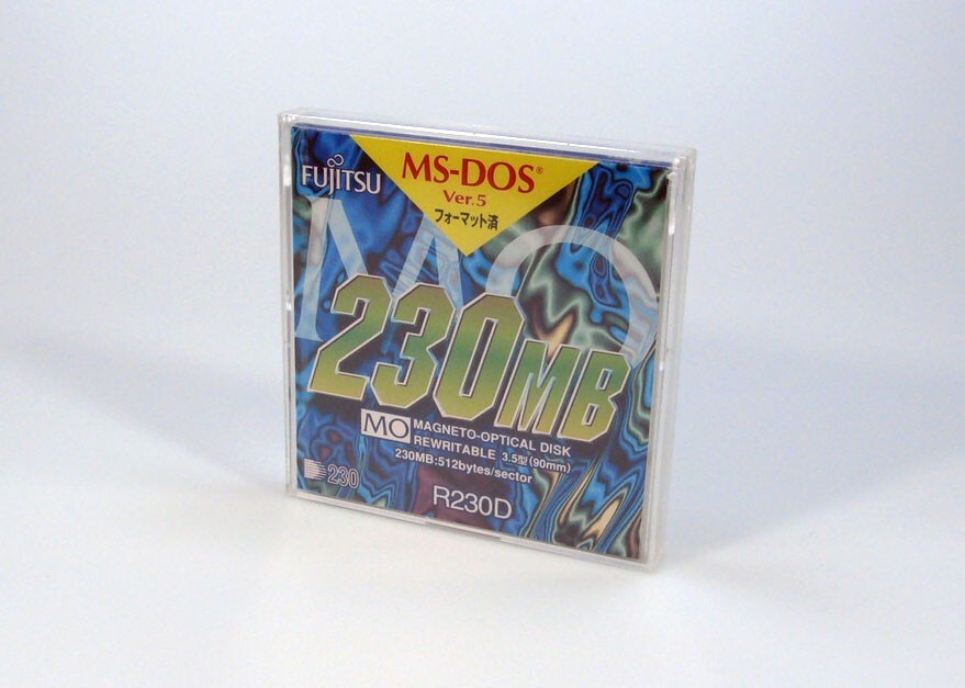1x Unopened Fujitsu 3.5inch 230MB Rewritable MO Disk / MS-DOS formatting