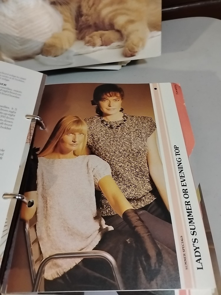 ESSENTIAL KNITTING PATTERN BOOKS Mainly Sweater Patterns