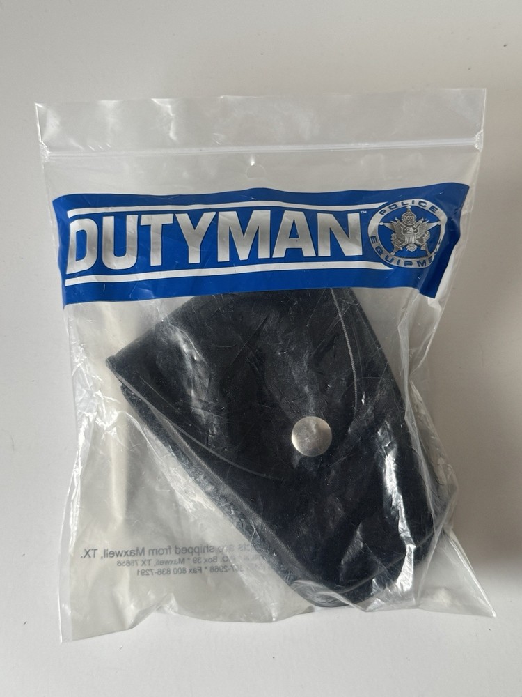 Plain Leather Standard Closed Single Cuff Case