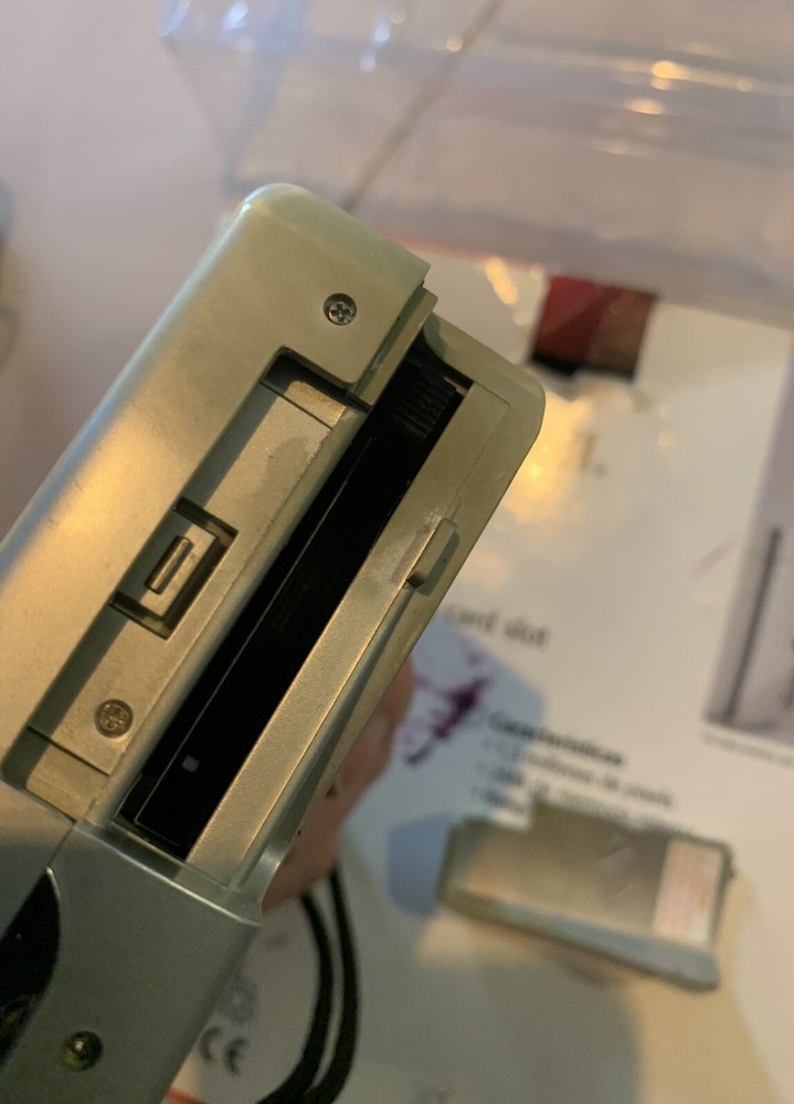 Packard Bell 1.3m Pixel Digital Camera Silver (DSC-3) Inc Accessories And Box