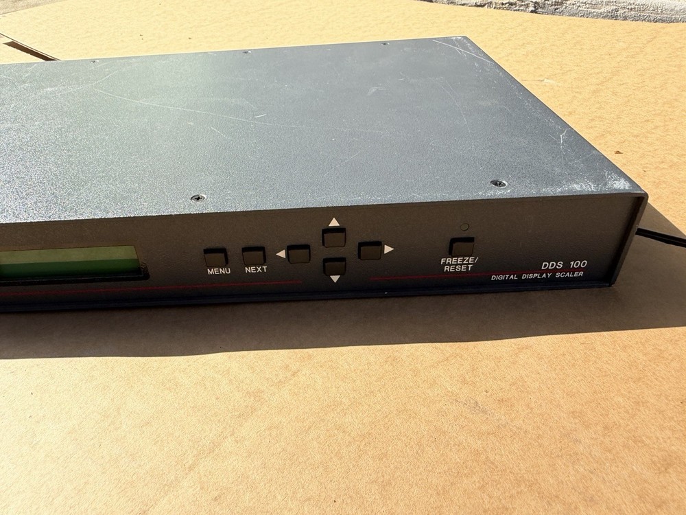 Extron Electronics DDS100 Digital Display Scaler - Used - Power Tested -