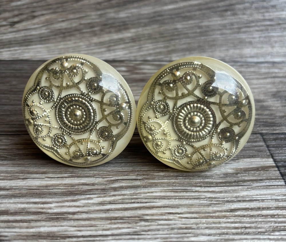 Set Of 2 Gold Filigree Designed Knobs Drawer Pulls Hardware Vintage Style 2”