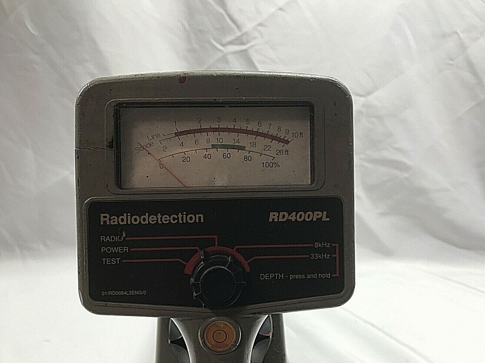 Radiodetection RD400PL with RD400 SDTx Transmitter Cable and Pipe Locator