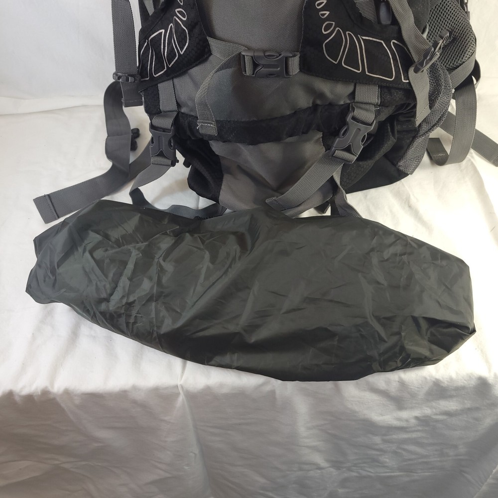 Highlander Discovery 65L Backpack Rucksack Hiking Bag Adjustable, Rain Cover