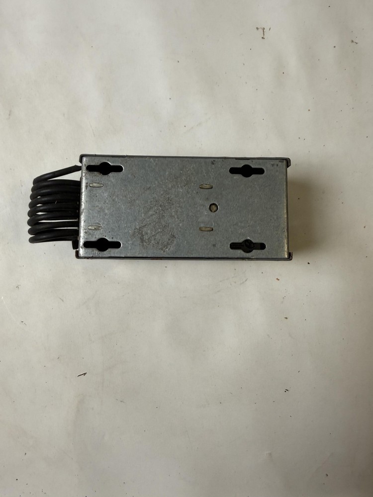Johnson Controls PENN Temperature Control Thermostat 60-100F HVAC Sensor Switch