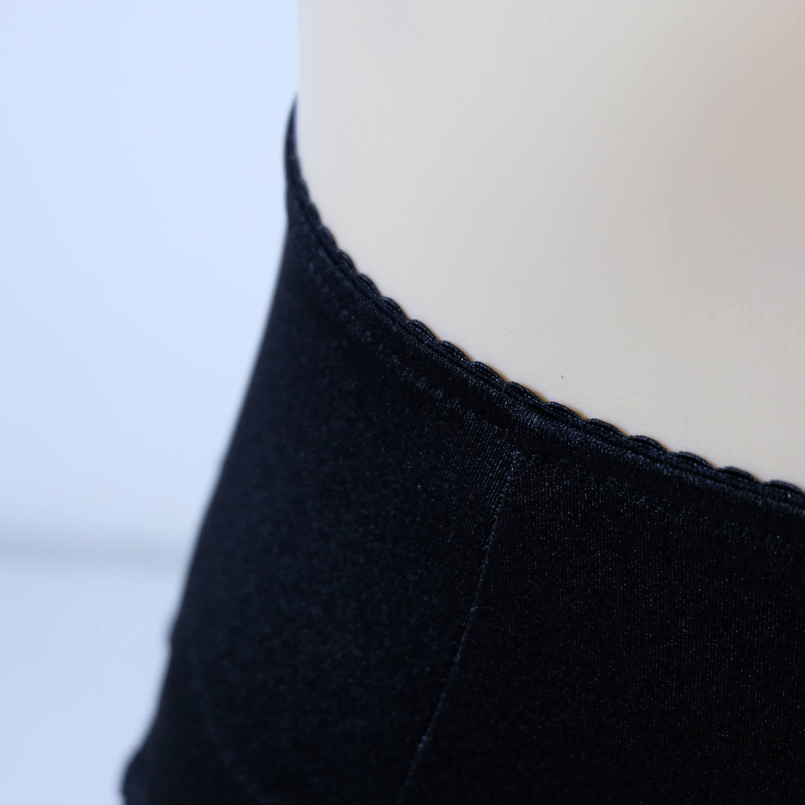 Luxallacki Stretchy 6 Straps Garter Belt with 12 Metal Claws for Women Lingerie