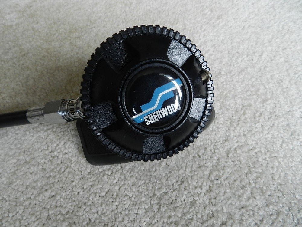 SHERWOOD SCUBA REGULATOR SET-SERVICED