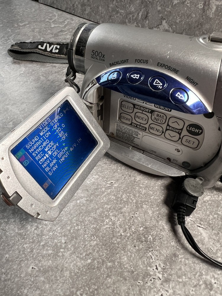 JVC GR-D230EK Handheld MiniDV Camcorder Silver Tested