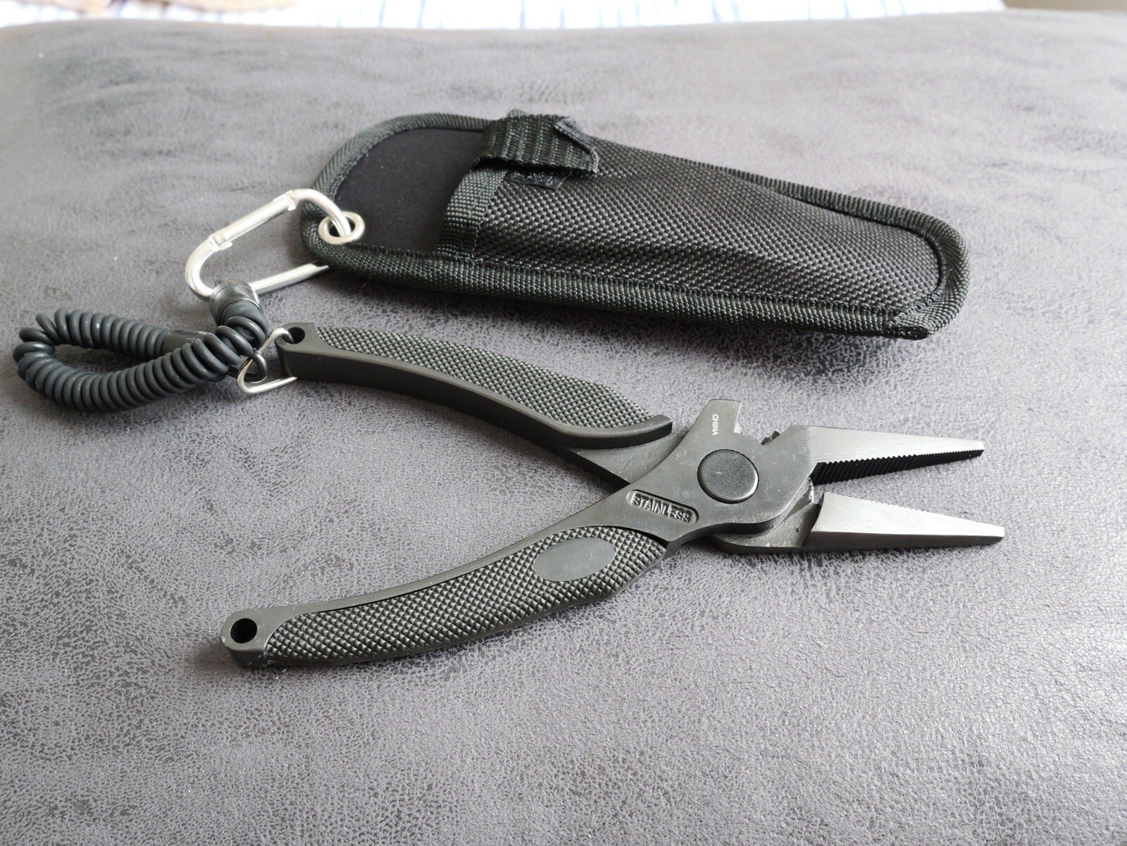 8” Pliers Titanium Coated Rubber Handle Sheath Coil Lanyard Line Cutters