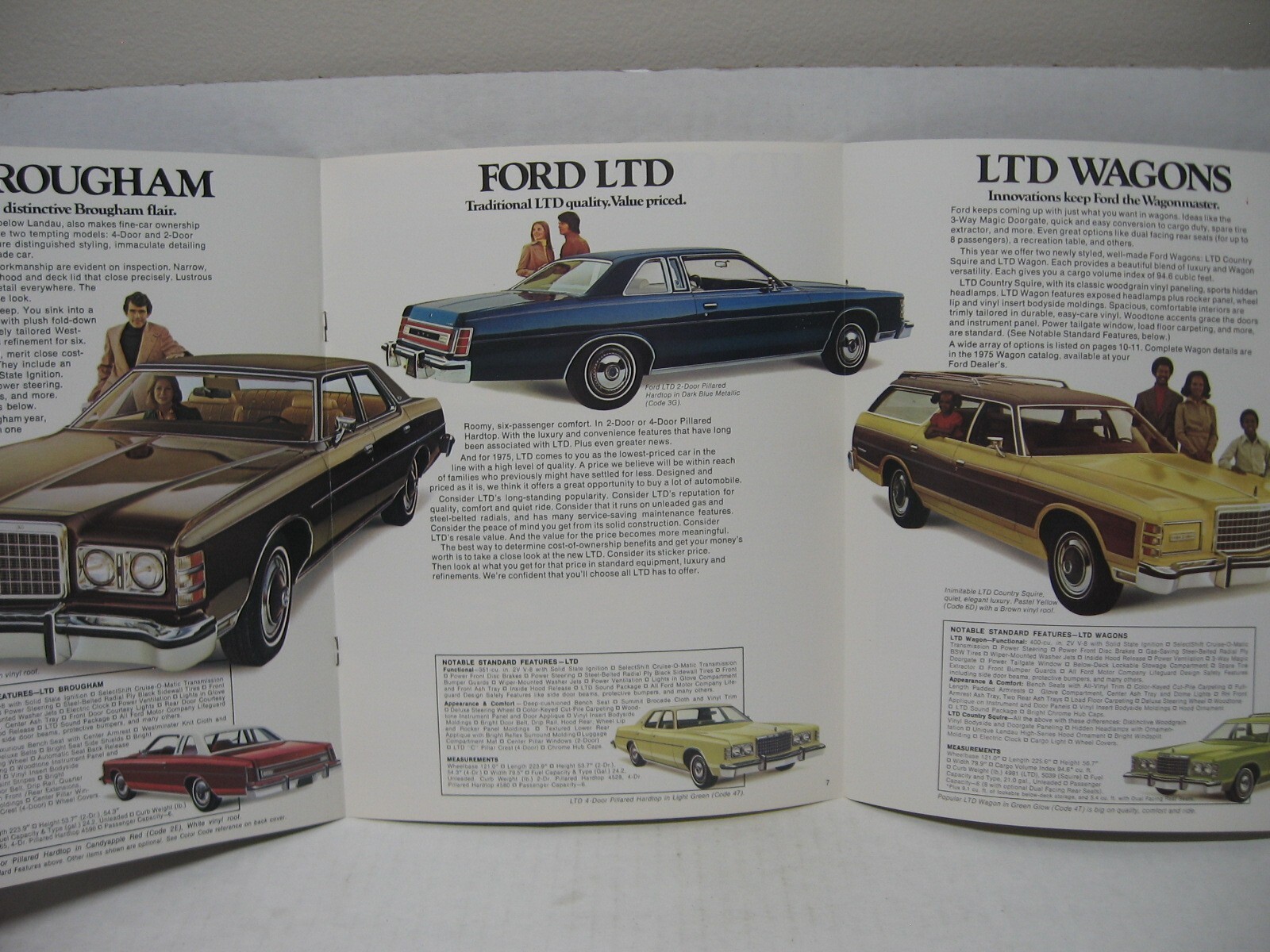 1975 Ford LTD Landau Brougham Wagon Car Dealer Sales Brochure Catalog