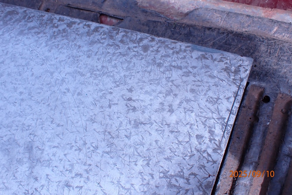 OLDER HEAVY IRON MACHINIST SURFACE PLATE SCRAPED WORK SURFACE