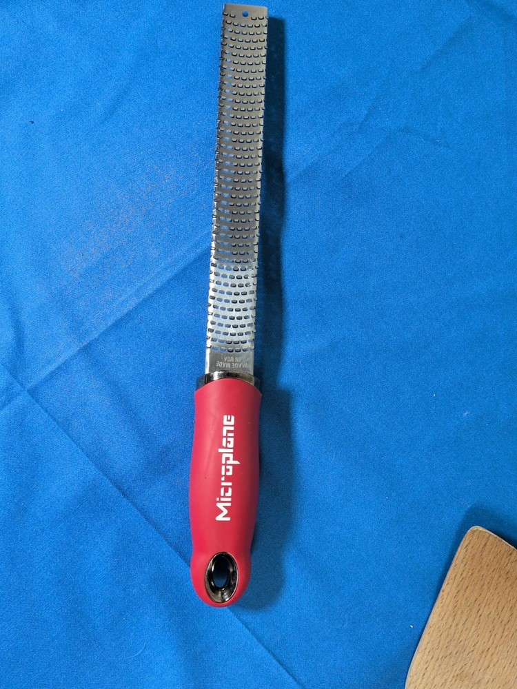 Microplane Premium Classic Zester Grater - Red