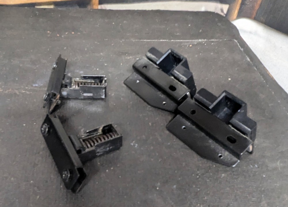 Hinge set from Technics SL-1200 MK2 turntable