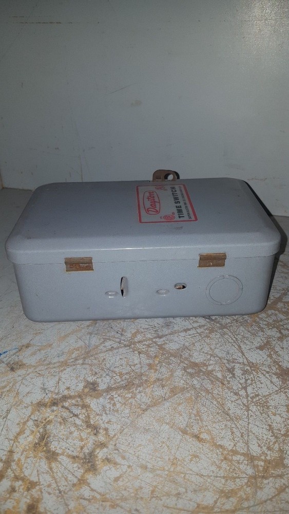 Dayton Time Switch, T1905-8
