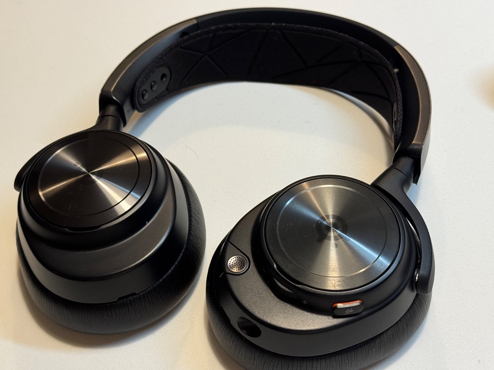 SteelSeries Arctis Nova Pro Wired Over-Ear Gaming Headset