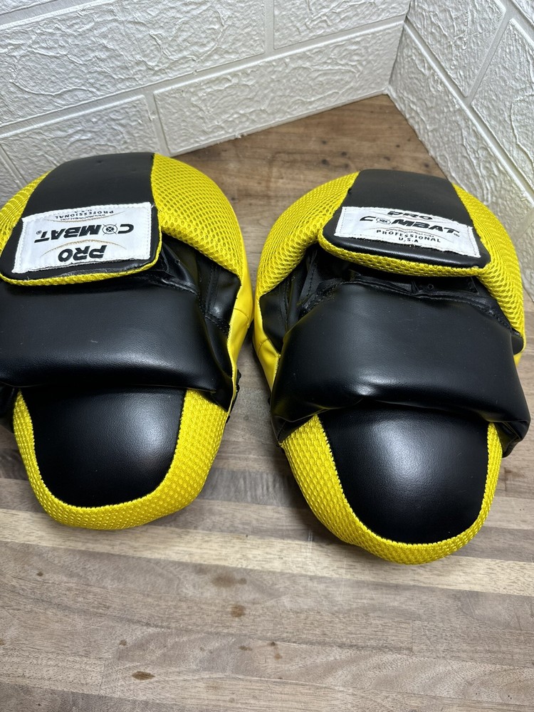 Pro Combat USA Punch Mitts Pair