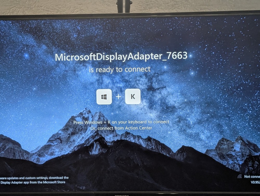 Microsoft 4K Wireless Display Adapter Model 1942 Tested & Working