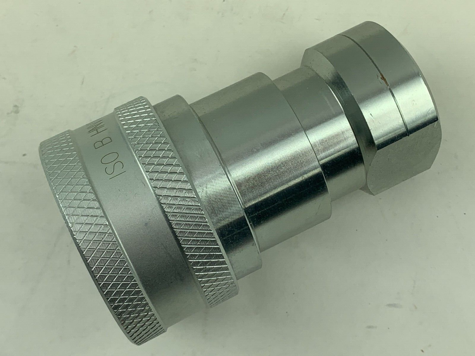 Hydraulic Quick Disconnect ISO B HNV1F Female Poppet Coupler