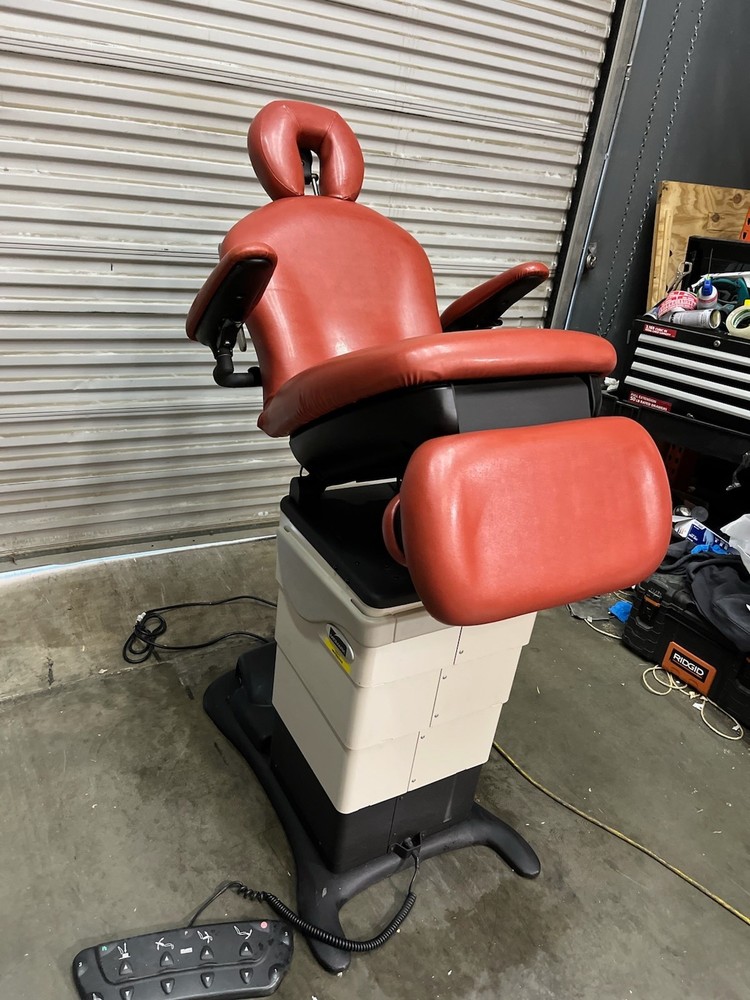 Midmark 641-003 Programmable Exam Chair-Good Condition!