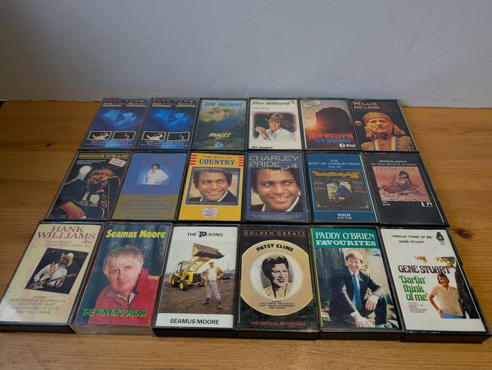 18 x Mixed Country Music Cassette Bundle - Willie Nelson, Don Williams, Patsy Cl