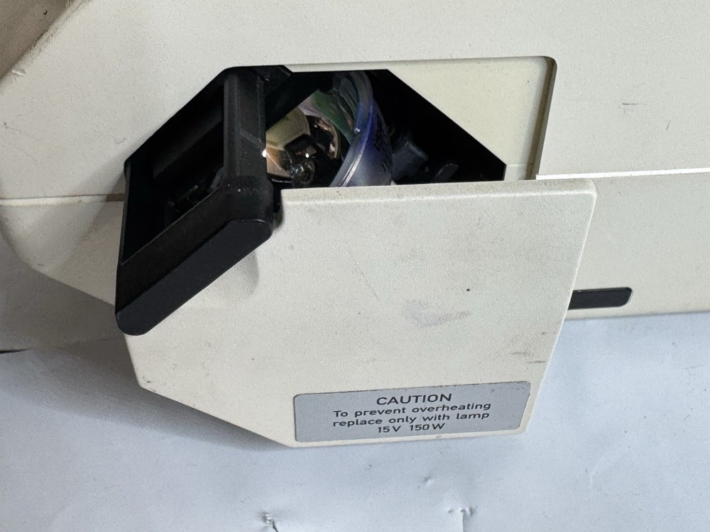 Schott KL1500 Electronic Microscope Fiber Optic Light Source