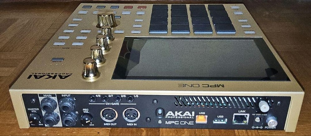MPC one SPECIAL GOLD EDITION - AKAI