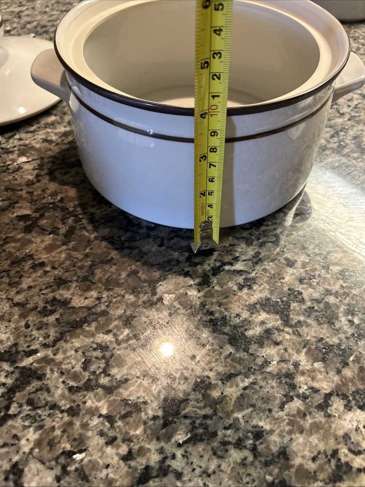 NORITAKE Tundra, Large Casserole With Lid