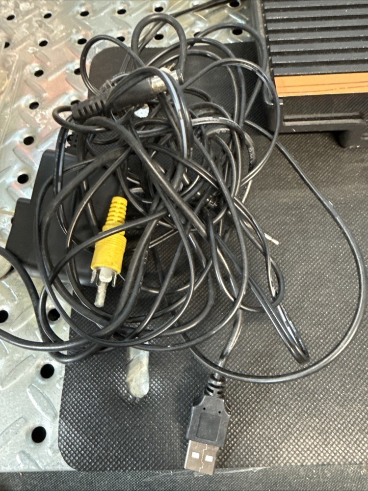 Atari Flashback 8 Gold Console with Wireless Controller