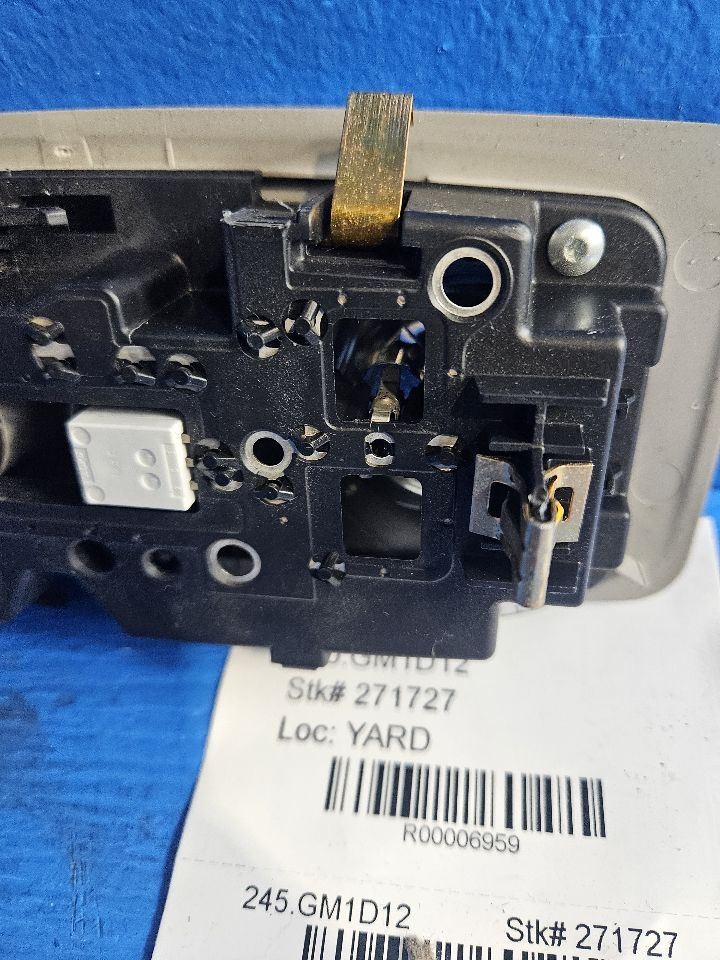 TRAVERSE 2012 REAR INTERIOR LIGHT 6959