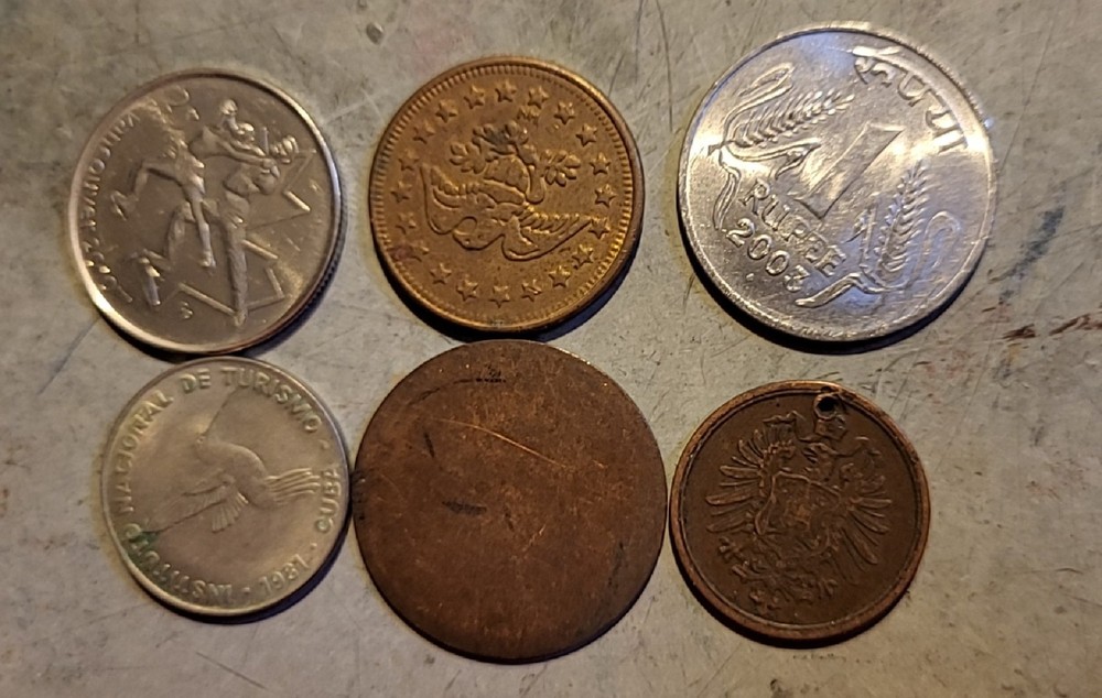 Coins from Various Countries 6pcs j6