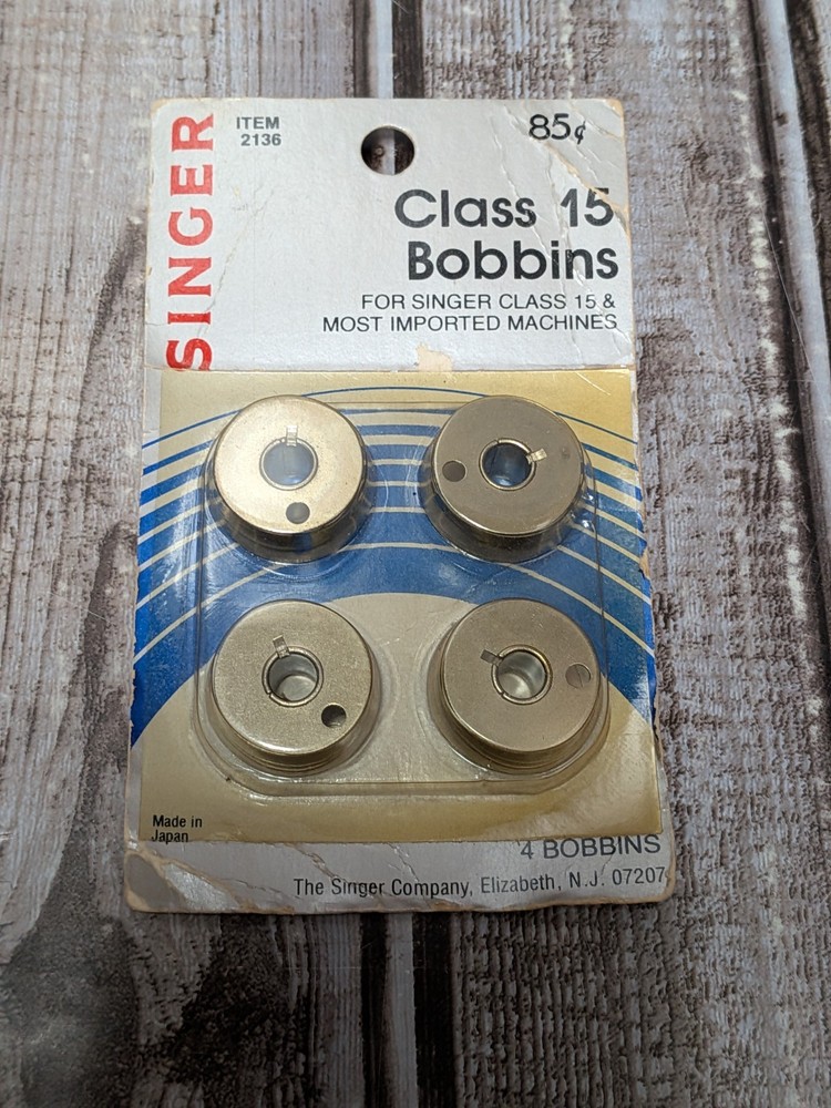 Singer Class 15 Sewing Machine Bobbins NOS #2136