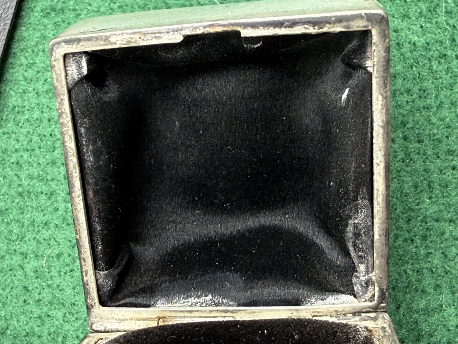 VINTAGE STERLING RING BOX HAS A MONOGRAM SCUFF RECESSED BOTTOM