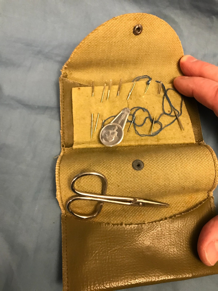 Original WW2 US Red Cross Soldiers Sewing Kit